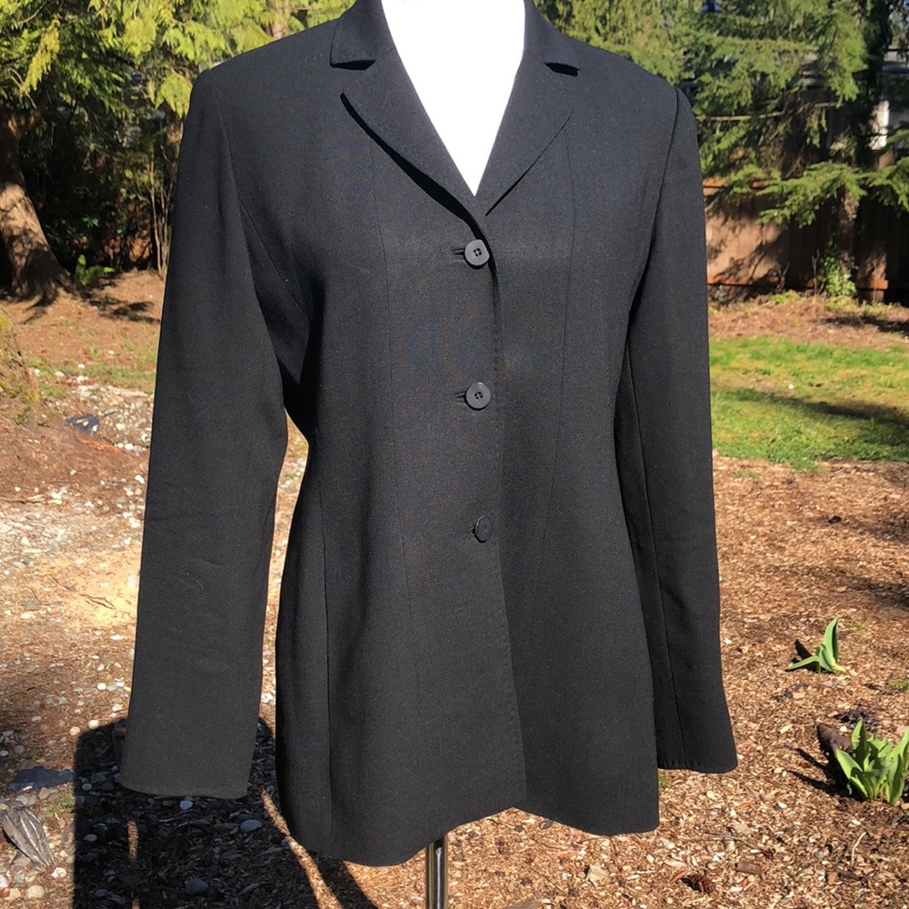 ๐๏ธ# 316 EUC Doncaster Wool Black Blazer - Picture 4 of 8